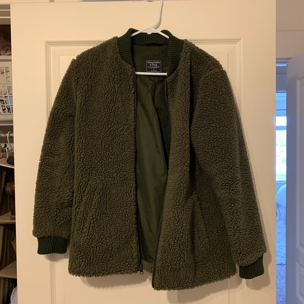 Abercrombie Sherpa Jacket, like new!